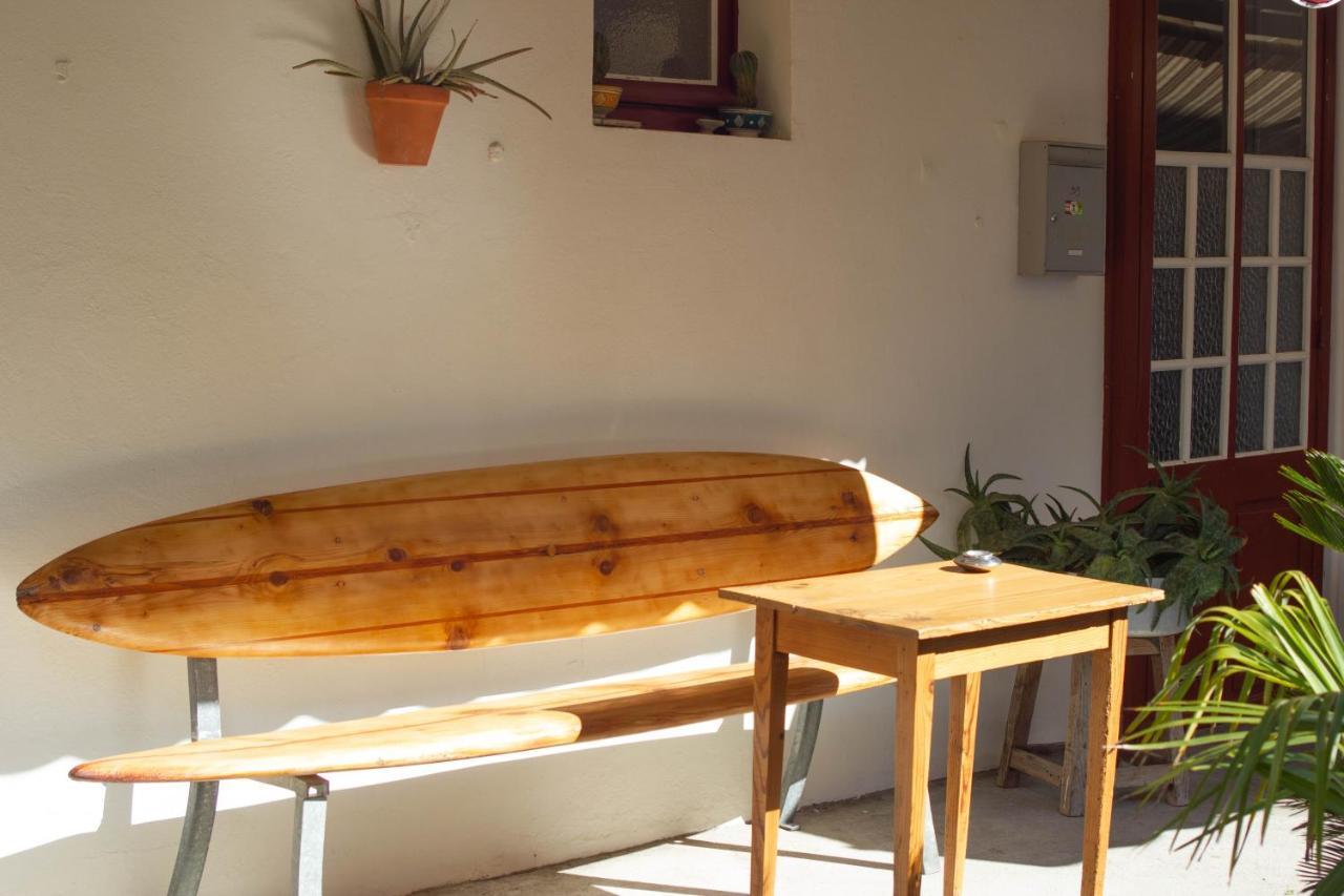 L'Escale Surf Hostel - Auberge De Jeunesse Guethary Bagian luar foto